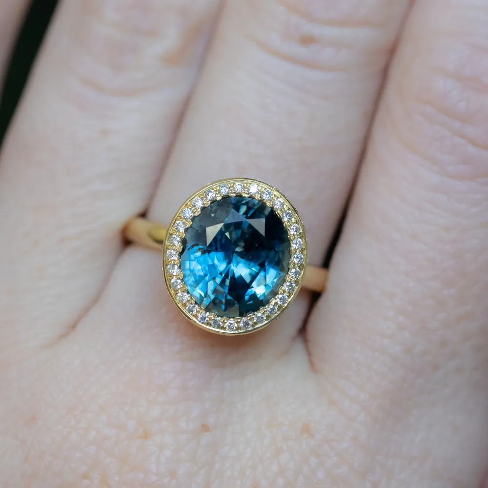 4.56ct Oval Blue Montana Sapphire "Corona" Style Diamond Halo Stackable Ring in 18k Yellow Gold