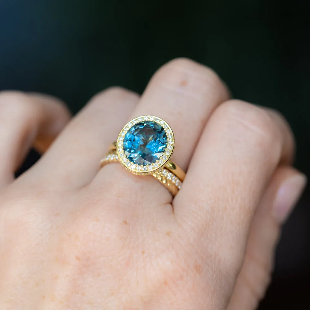 4.56ct Oval Blue Montana Sapphire "Corona" Style Diamond Halo Stackable Ring in 18k Yellow Gold