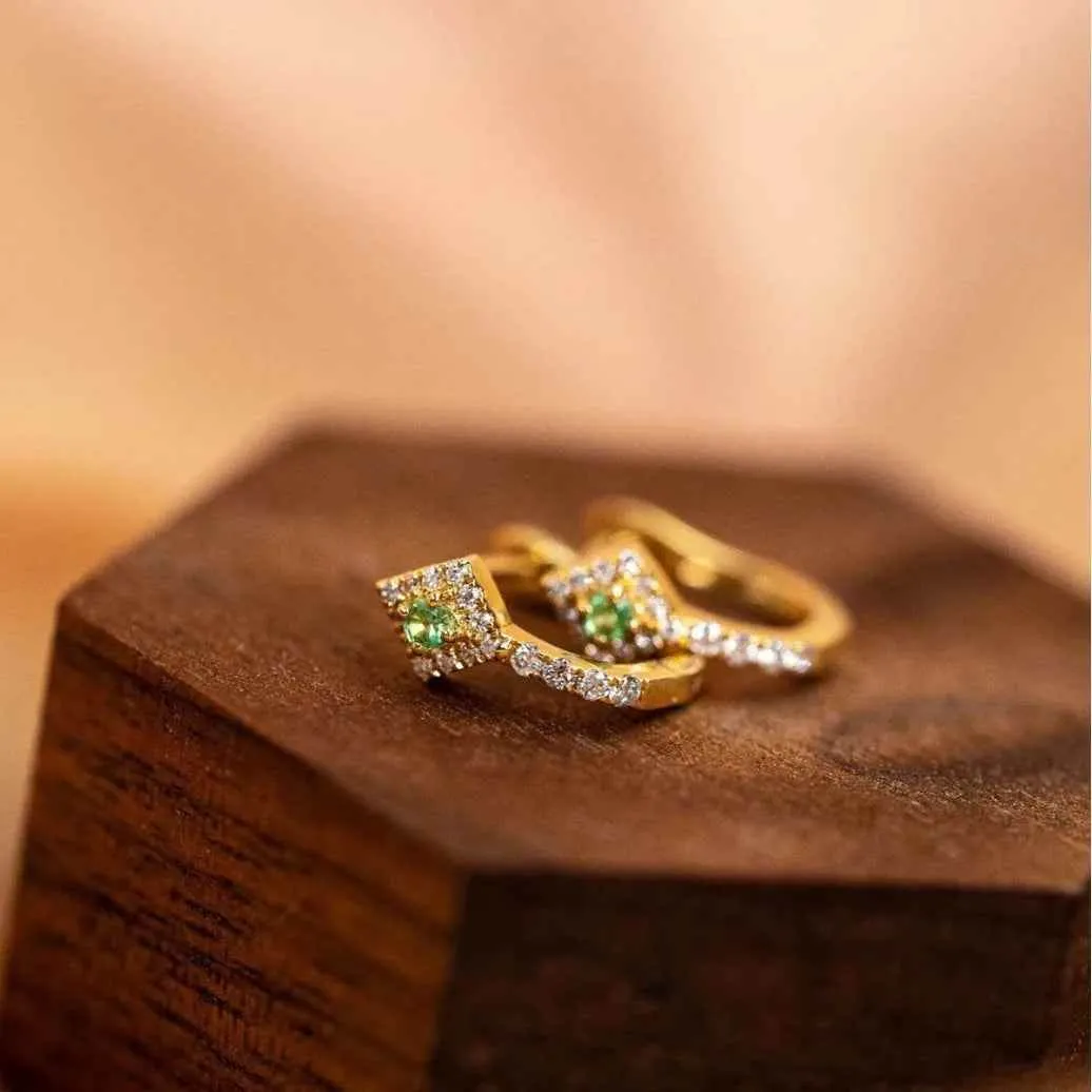 925 Sterling Silver Hoop Earrings Charm Jewelry - Rhombus Green Zircon - Xm408