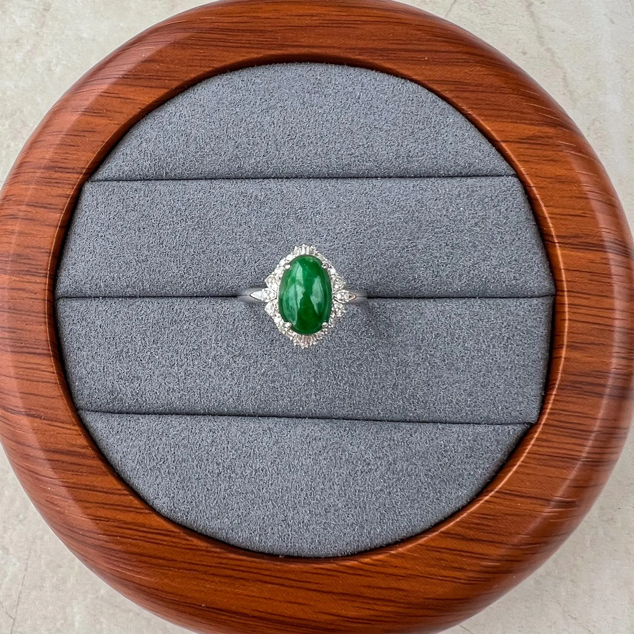 Green Jadeite Jade Halo Ring, 18K White Gold with natural diamonds, Size 5.50, SHWQ-0424-1732902490