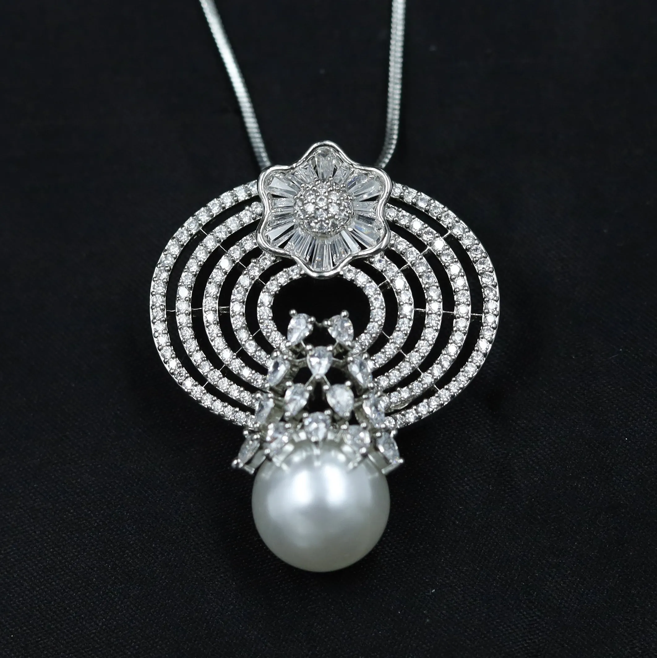 Medium Zircon/AD Pendant Set 11646-08