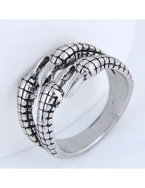 TR22 Silver Claw Toe Ring